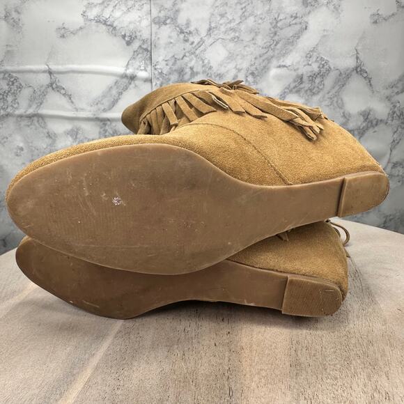 Obsession Rules Hopey Suede Tan Moccasin Fringe Boho Hidden Wedge Boots Women 8 - Picture 7 of 11